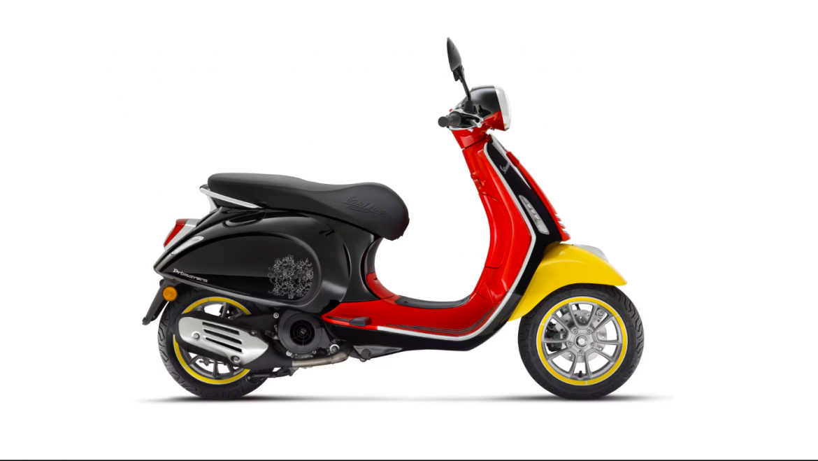 Vespa x Mickey Mouse
